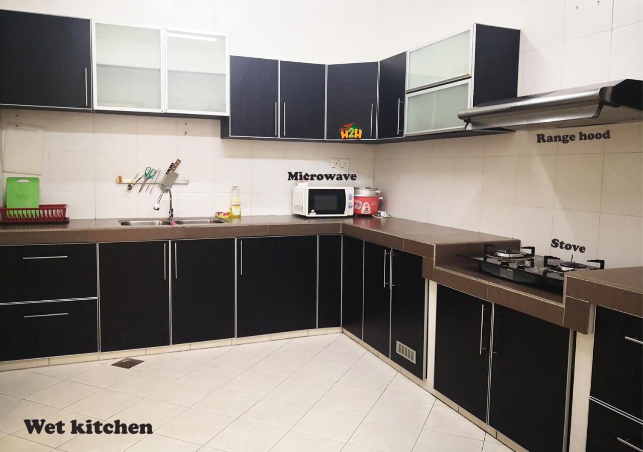 H2H - Cy Botani Vacation House Ipoh Buitenkant foto